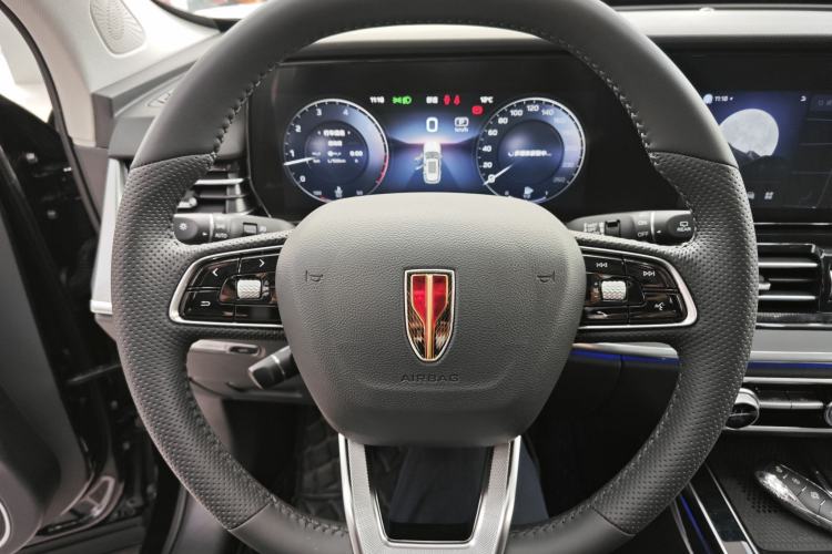 Used Hongqi HS5 2023 2.0T Four-Wheel Drive Flagship Pro Edition Interior 1