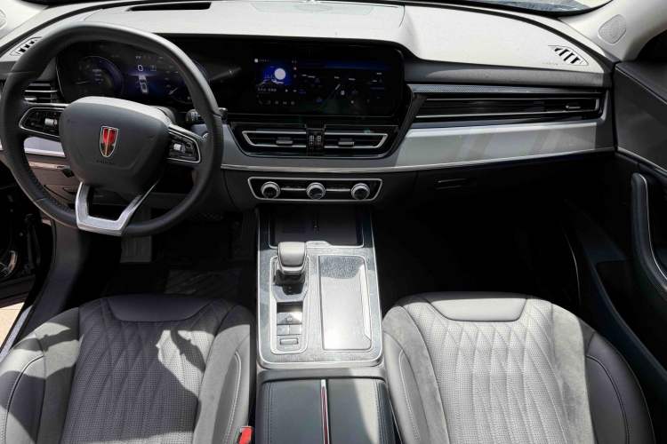 Used Hongqi HS5 2023 2.0T Qixiang Pro Edition Interior 1
