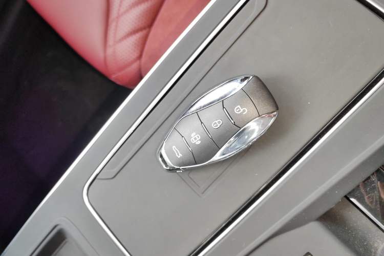 Used Hongqi HS5 2023 2.0T Qixiang Pro Edition Interior 1