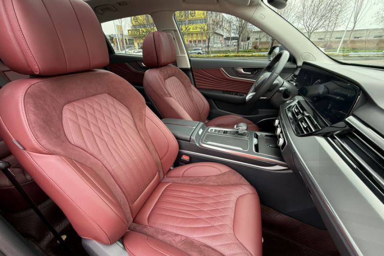 Used Hongqi HS5 2023 2.0T Four-Wheel Drive Flagship Pro Edition Interior 11