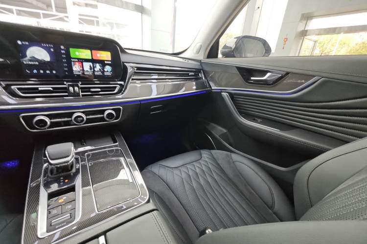 Used Hongqi HS5 2023 2.0T Flagship Pro Edition Interior 11