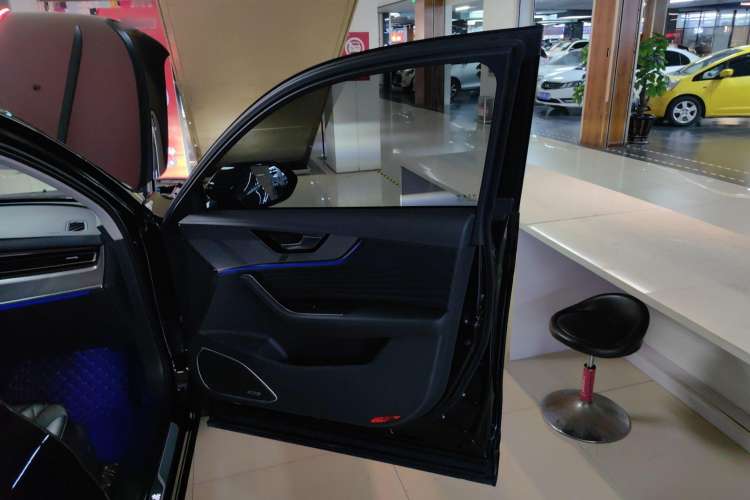Used Hongqi HS5 2023 2.0T Qixiang Pro Edition Interior 2