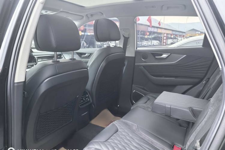 Used Hongqi HS5 2023 2.0T Qixiang Pro Edition Interior 2