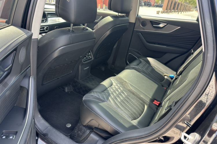Used Hongqi HS5 2023 2.0T Qixiang Pro Edition Interior 3