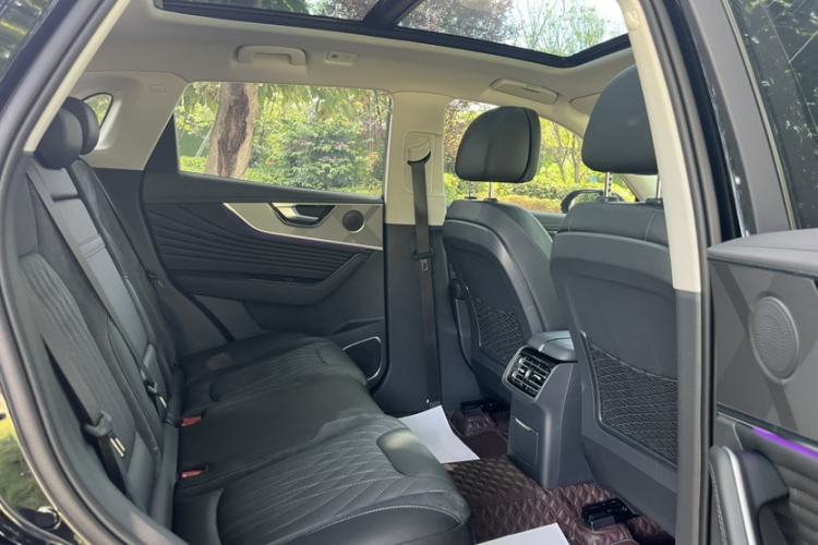 Used Hongqi HS5 2023 2.0T Qixiang Pro Edition Interior 3