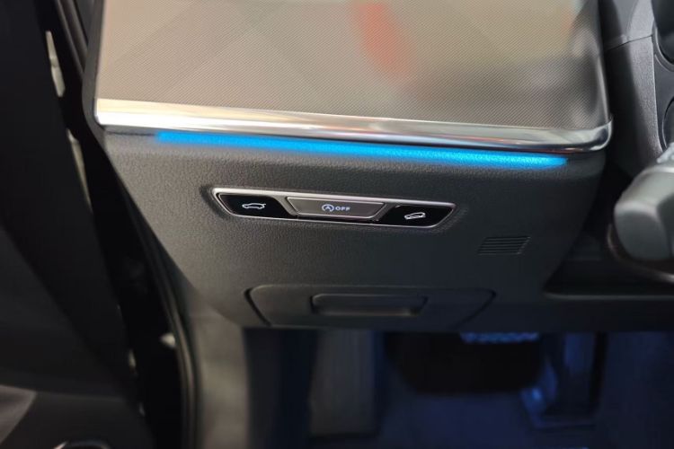Used Hongqi HS5 2023 2.0T Qixiang Pro Edition Interior 3