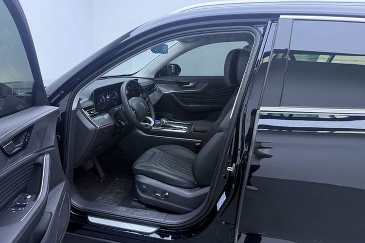 Used Hongqi HS5 2023 2.0T Qixiang Pro Edition Interior 3
