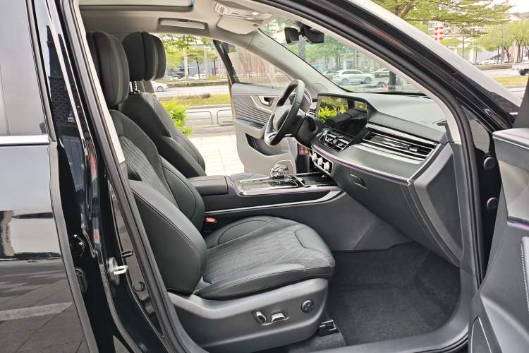 Used Hongqi HS5 2023 2.0T Qixiang Pro Edition Interior 3