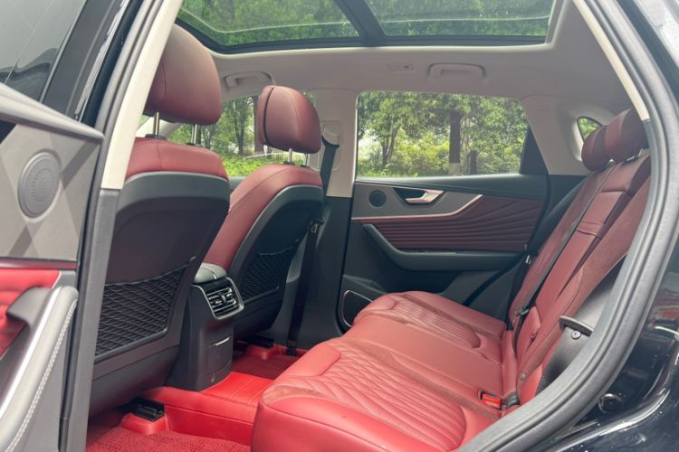 Used Hongqi HS5 2023 2.0T Qixiang Pro Edition Interior 3