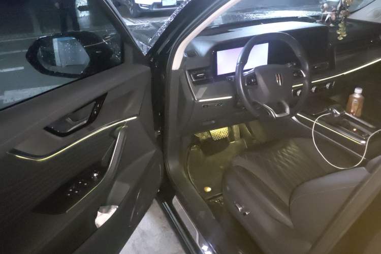 Used Hongqi HS5 2023 2.0T Qixiang Pro Edition Interior 3