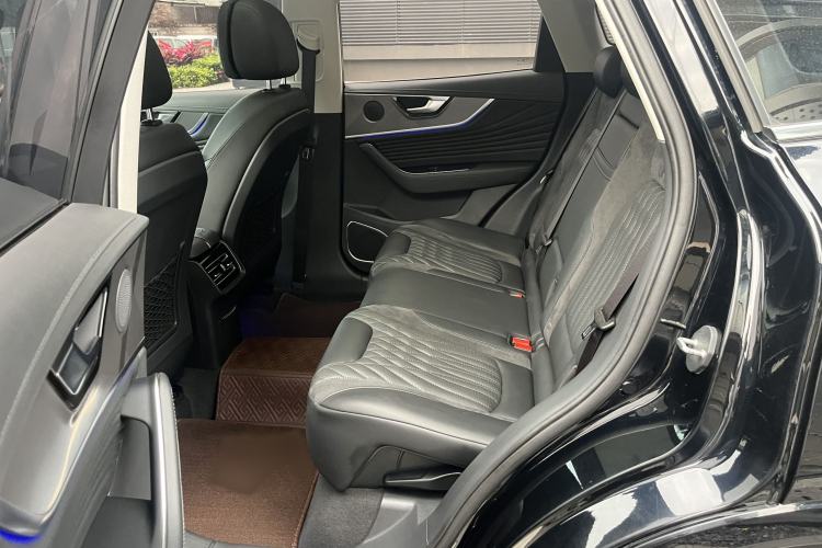 Used Hongqi HS5 2023 2.0T Qixiang Pro Edition Interior 4