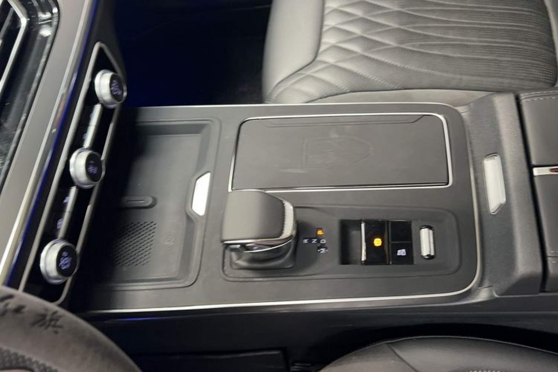 Used Hongqi HS5 2023 2.0T Qixiang Pro Edition Interior 4