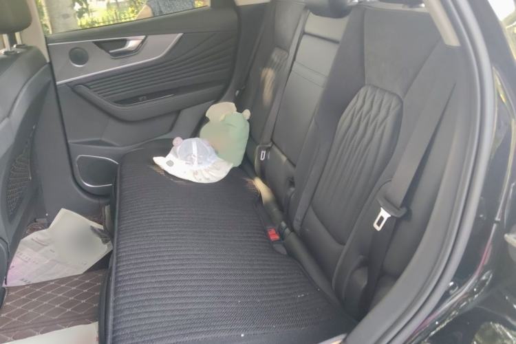 Used Hongqi HS5 2023 2.0T Qixiang Pro Edition Interior 4