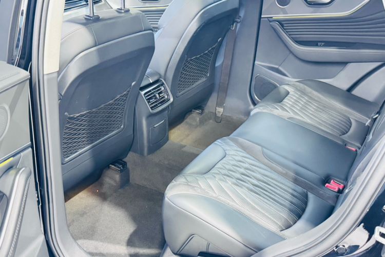 Used Hongqi HS5 2023 2.0T Qixiang Pro Edition Interior 5