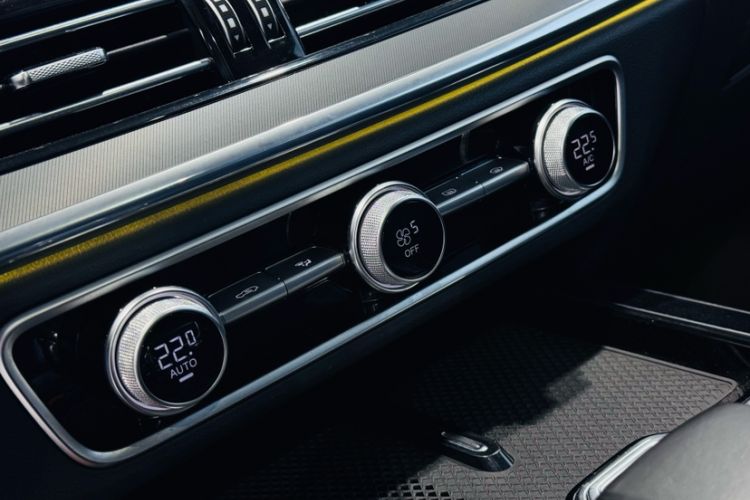 Used Hongqi HS5 2023 2.0T Qixiang Pro Edition Interior 7