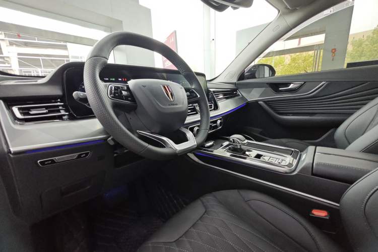 Used Hongqi HS5 2023 2.0T Four-Wheel Drive Flagship Pro Edition Interior 7
