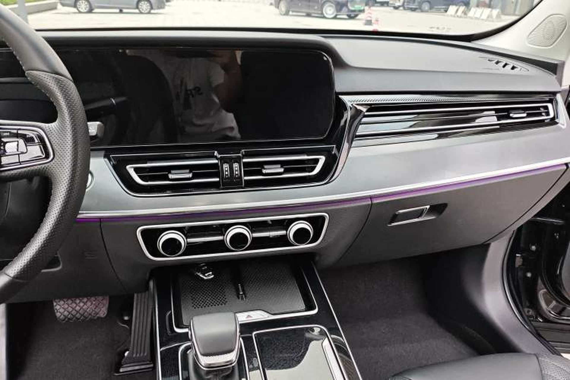 Used Hongqi HS5 2023 2.0T Qixiang Pro Edition Interior 9