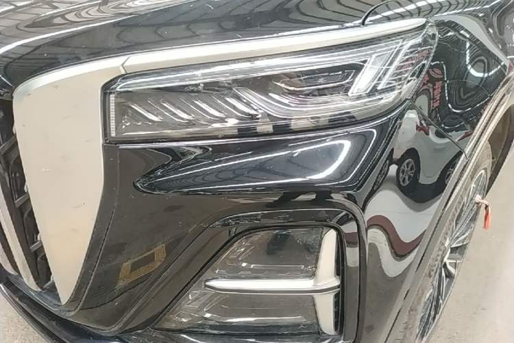 Used Hongqi HS5 2023 2.0T Four-Wheel Drive Flagship Pro Edition Left Front Headlight