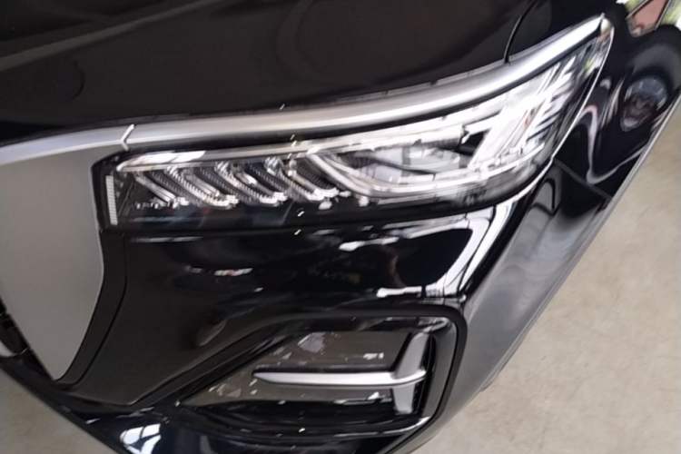 Used Hongqi HS5 2023 2.0T Qixiang Pro 500 000th Unit Commemorative Edition Left Front Headlight