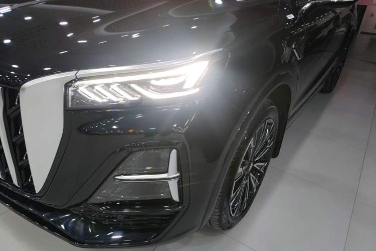 Used Hongqi HS5 2023 2.0T Four-Wheel Drive Flagship Pro Edition Left Front Headlight