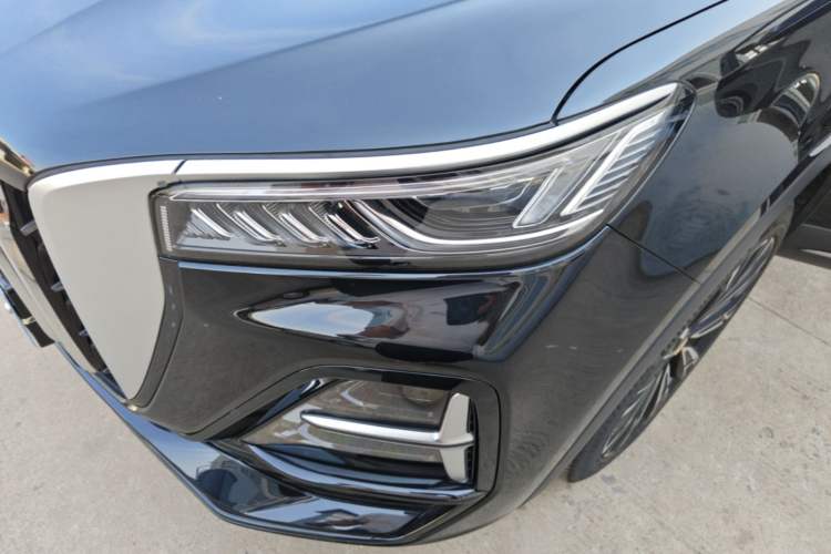Used Hongqi HS5 2023 2.0T Four-Wheel Drive Flagship Pro Edition Left Front Headlight