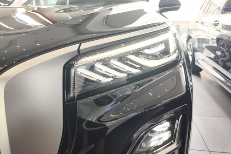 Used Hongqi HS5 2023 2.0T Qixiang Pro Edition Left Front Headlight