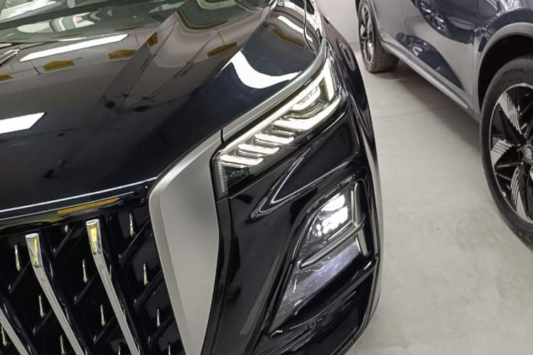 Used Hongqi HS5 2023 2.0T Qixiang Pro Edition Left Front Headlight