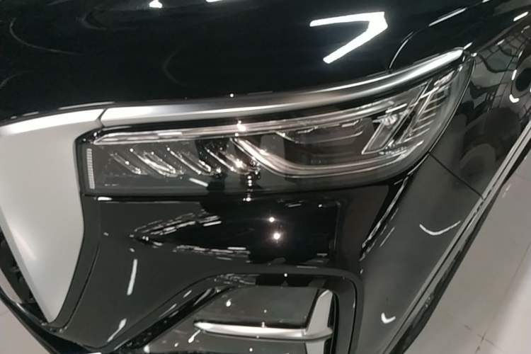 Used Hongqi HS5 2023 2.0T Qixiang Pro Edition Left Front Headlight