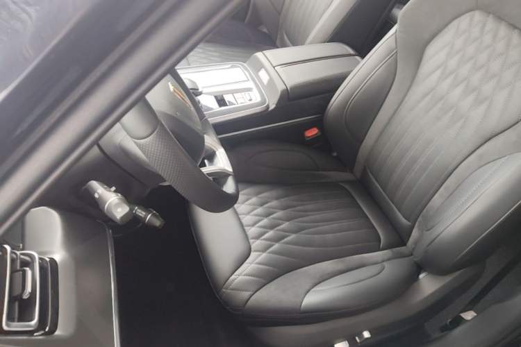Used Hongqi HS5 2023 2.0T Four-Wheel Drive Flagship Pro Edition Left Front Seat