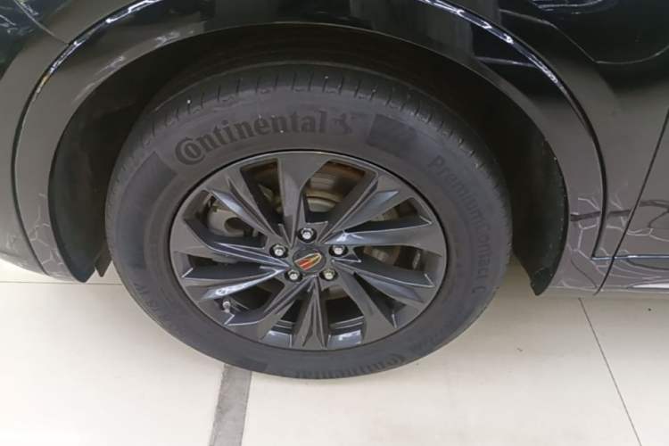 Used Hongqi HS5 2023 2.0T Qixiang Pro Edition Left Front Wheel Hub