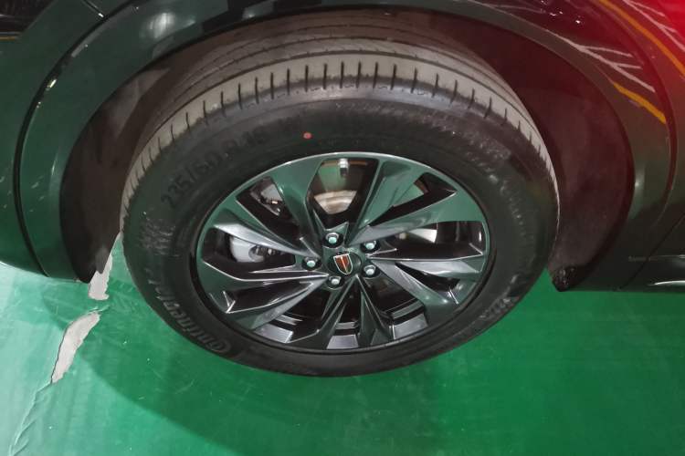 Used Hongqi HS5 2023 2.0T Qixiang Pro Edition Left Front Wheel Hub
