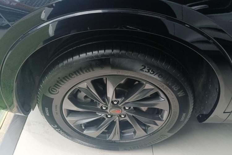 Used Hongqi HS5 2023 2.0T Qixiang Pro Edition Left Front Wheel Hub