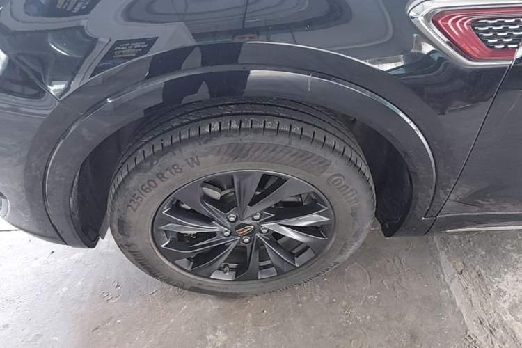 Used Hongqi HS5 2023 2.0T Qixiang Pro Edition Left Front Wheel Hub