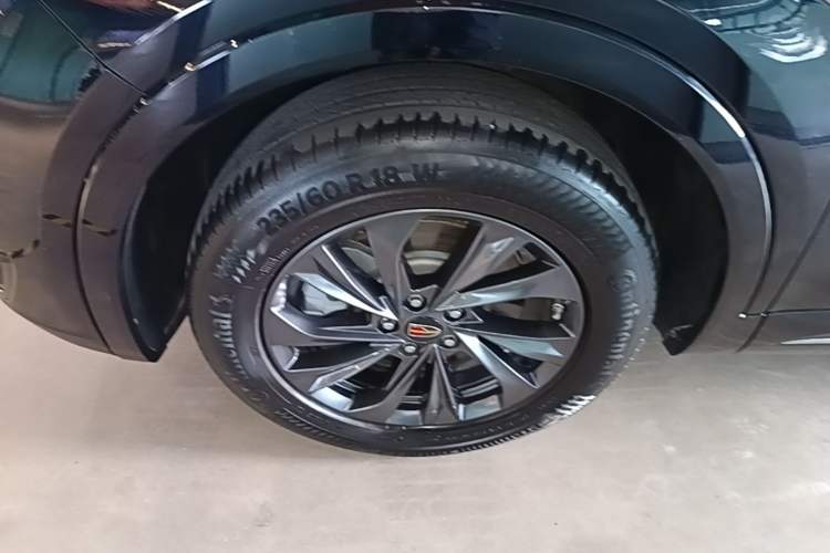 Used Hongqi HS5 2023 2.0T Qixiang Pro Edition Left Front Wheel Hub