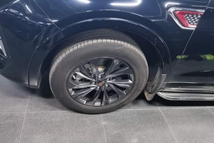 Used Hongqi HS5 2023 2.0T Qixiang Pro Edition Left Front Wheel Hub