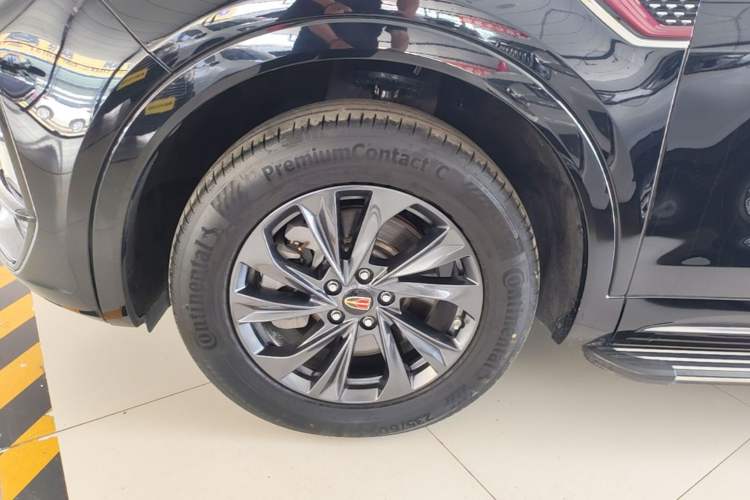 Used Hongqi HS5 2023 2.0T Qixiang Pro Edition Left Front Wheel Hub