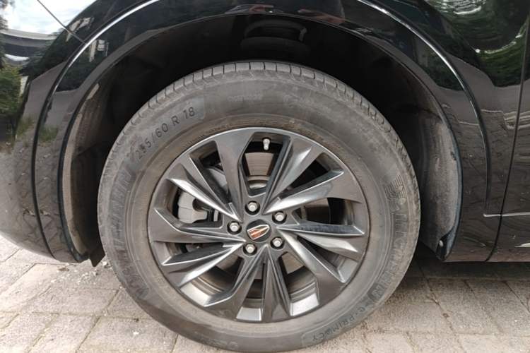 Used Hongqi HS5 2023 2.0T Qixiang Pro Edition Left Front Wheel Hub