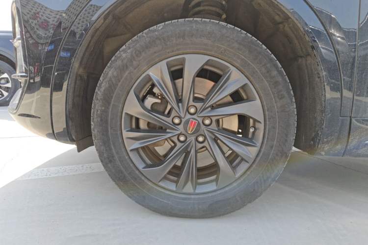 Used Hongqi HS5 2023 2.0T Qixiang Pro Edition Left Front Wheel Hub