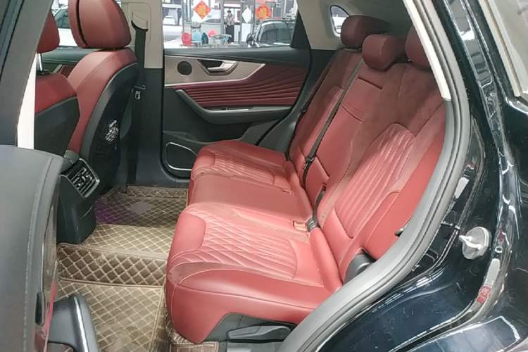 Used Hongqi HS5 2023 2.0T Four-Wheel Drive Flagship Pro Edition Left Rear Seat