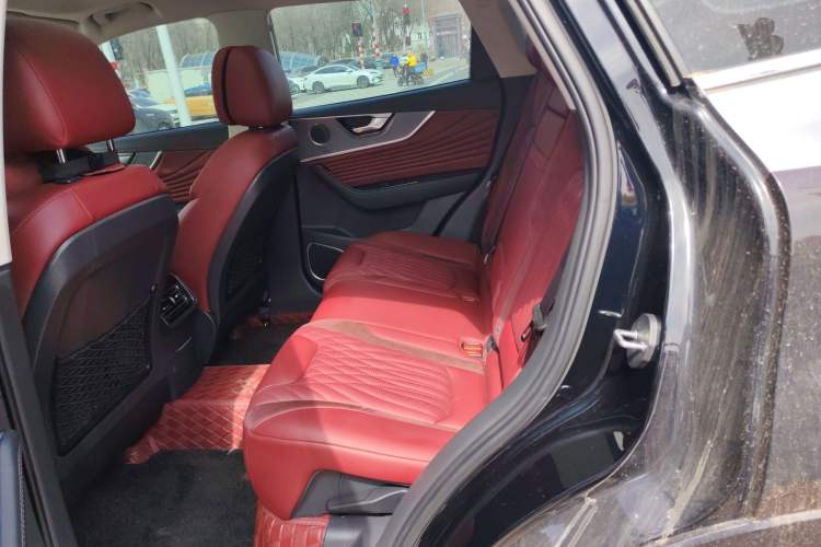 Used Hongqi HS5 2023 2.0T Four-Wheel Drive Flagship Pro Edition Left Rear Seat