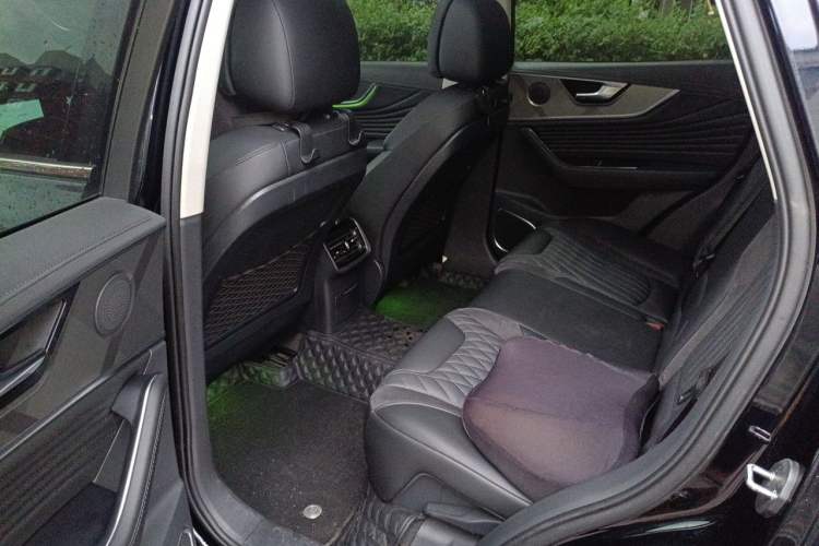 Used Hongqi HS5 2023 2.0T Four-Wheel Drive Flagship Pro Edition Left Rear Seat