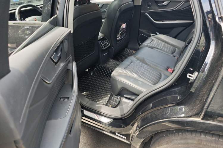 Used Hongqi HS5 2023 2.0T Four-Wheel Drive Flagship Pro Edition Left Rear Seat