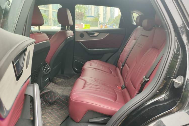 Used Hongqi HS5 2023 2.0T Four-Wheel Drive Flagship Pro Edition Left Rear Seat