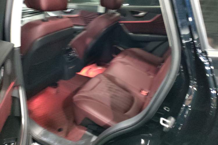 Used Hongqi HS5 2023 2.0T Four-Wheel Drive Flagship Pro Edition Left Rear Seat