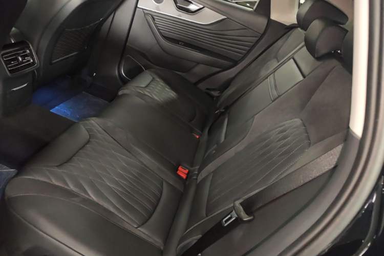 Used Hongqi HS5 2023 2.0T Qixiang Pro 500 000th Unit Commemorative Edition Left Rear Seat