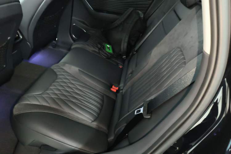 Used Hongqi HS5 2023 2.0T Qixiang Pro Edition Left Rear Seat