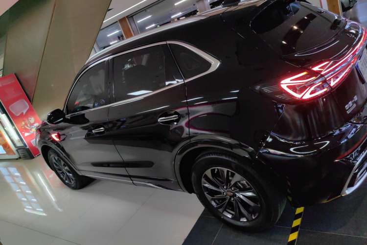 Used Hongqi HS5 2023 2.0T Qixiang Pro Edition Left Side