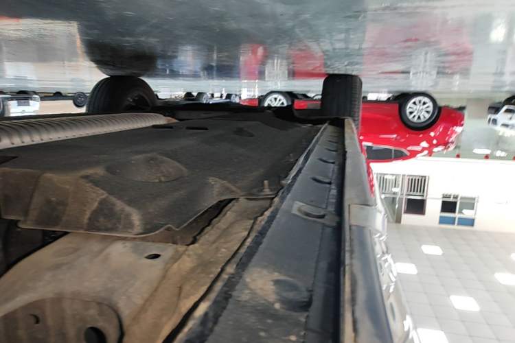 Used Hongqi HS5 2023 2.0T Qixiang Pro Edition Left Side Sill