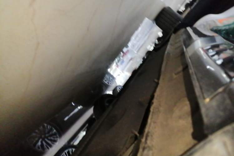 Used Hongqi HS5 2023 2.0T Qixiang Pro Edition Left Side Sill