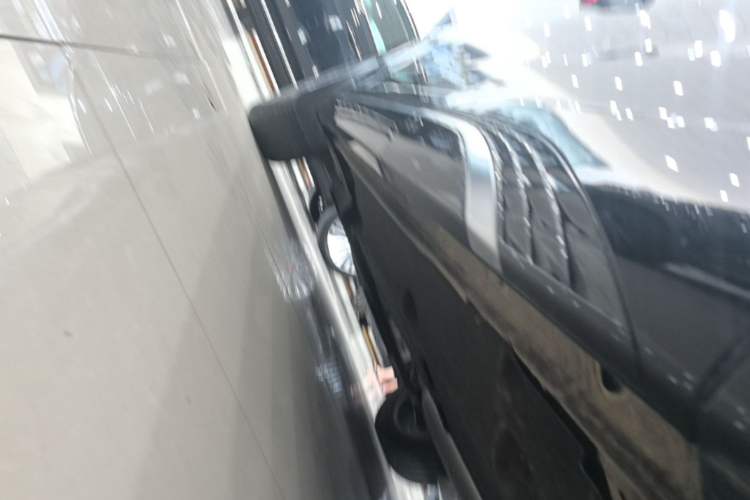 Used Hongqi HS5 2023 2.0T Qixiang Pro Edition Left Side Sill